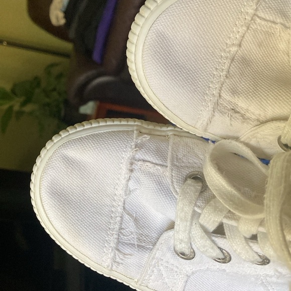 Blowfish white tie up and zip up boots. - Picture 8 of 8